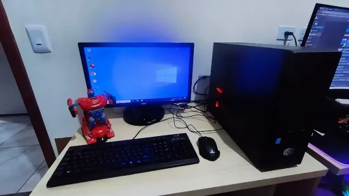 Core i3 6°G Nvidia Quadros Completo