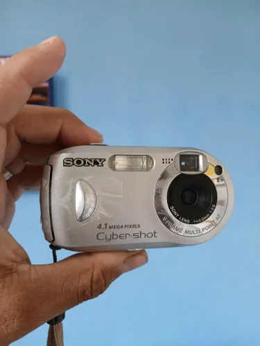 Câmera digital Sony 4.1 mp leia a descrição