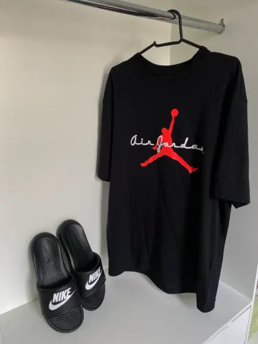 Camisa Jordan tamanho M (original e com nota fiscal)