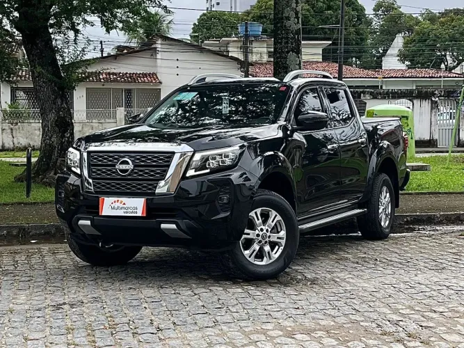 Nissan Frontier XE CD 4X4 2.3 Bi-TB Diesel Aut. 2025