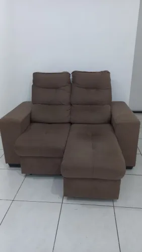 Sofá retrátil e reclinavel marrom