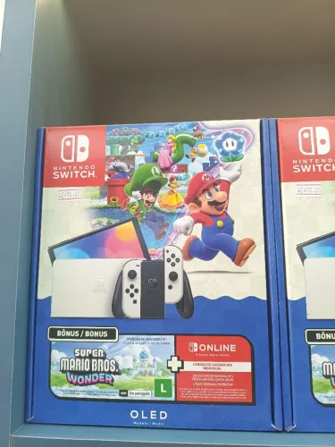Nintendo Switch OLED + Mario
