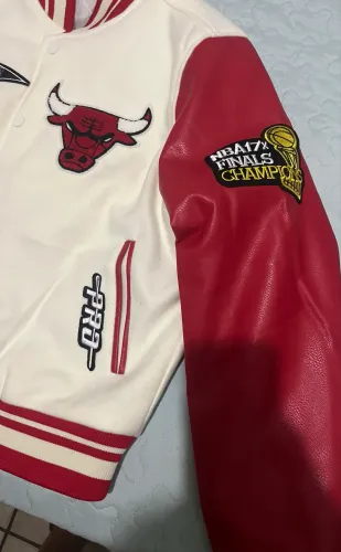 Jaqueta colegial Chicago bulls premium 
