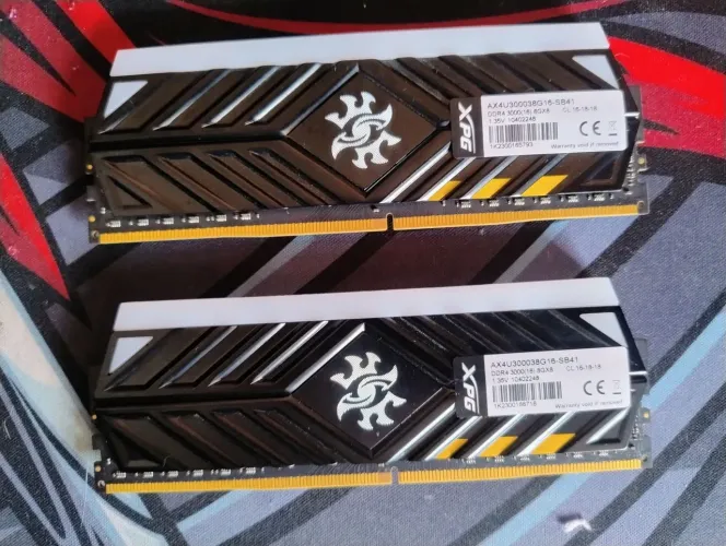 2x8Gb 3000mhz XPG - RGB - GARANTIA