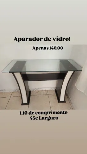 Aparador de vidro