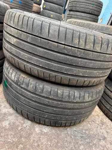 Pneu 225/45/19 Michelin 75 % vida
