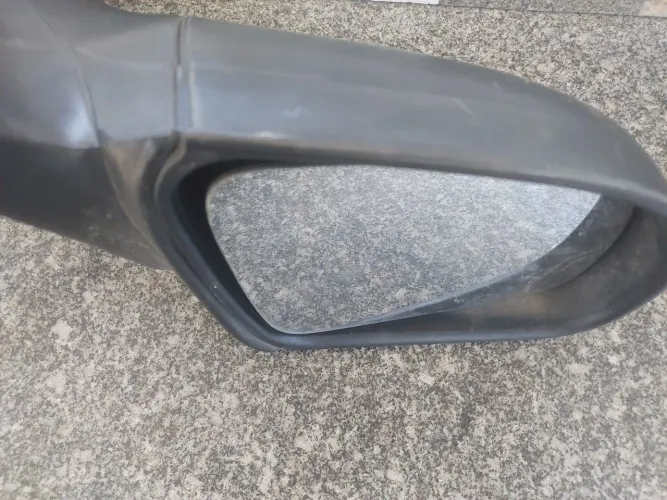 Retrovisor corsa lado direito preço 80 reais