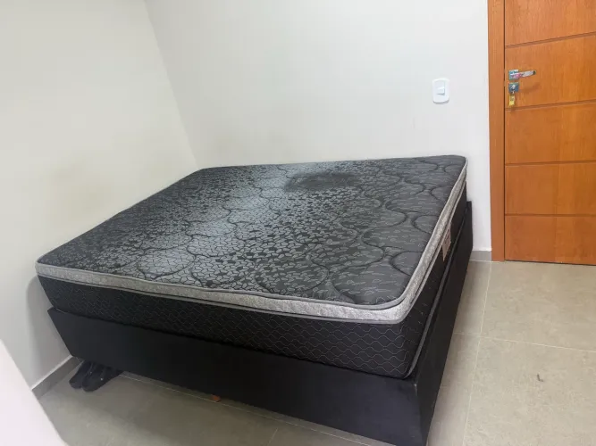 Vendo cama de casal