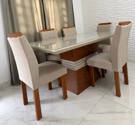 MESA DE JANTAR COM TAMPO DE VIDRO + 6 CADEIRAS