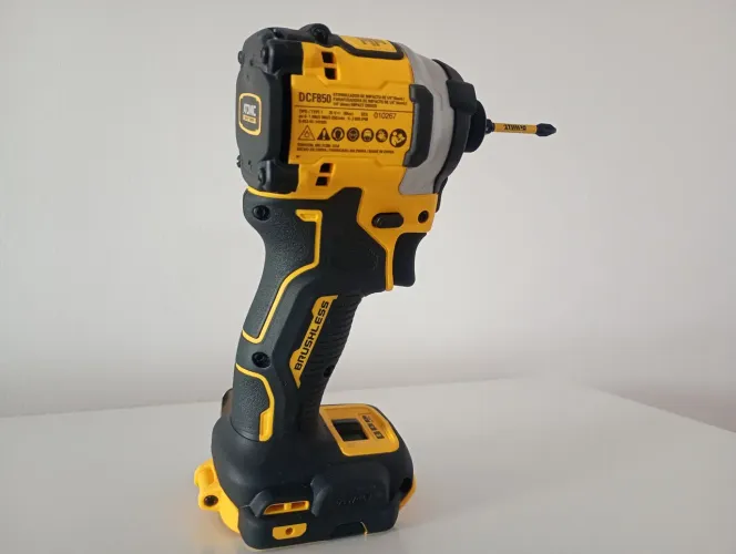 Parafusadeira de impacto Dewalt DCF850