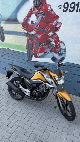 Titan 160