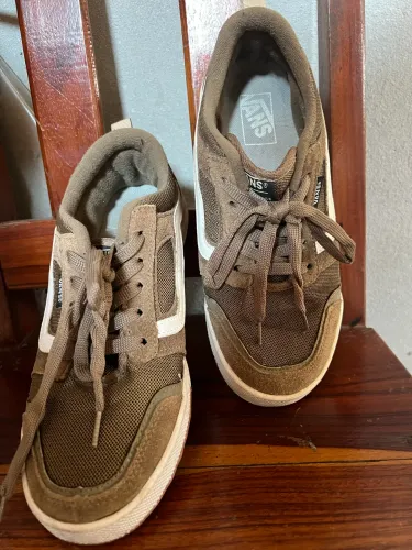 Tênis estilo Vans marrom