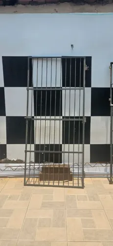 Vendo grade de ferro porta