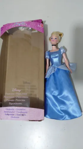 Boneca Cinderela- edição 1998 - my favorite fairytale