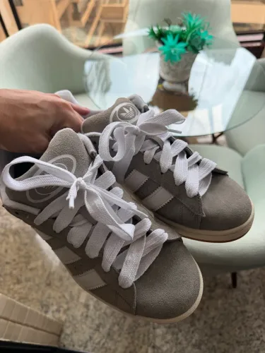 Tênis adidas campus 42