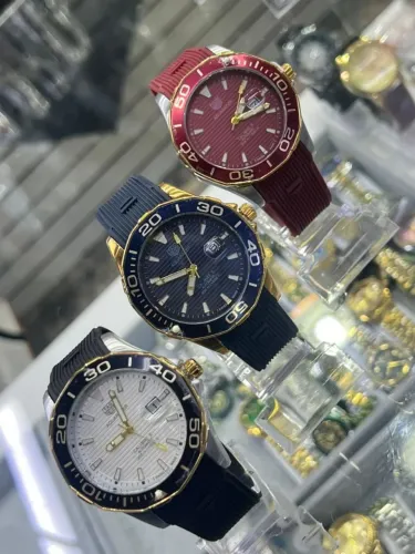 Relógio Estilo Aquaracer Professional - Pulseira de Borracha e Vidro Cristal