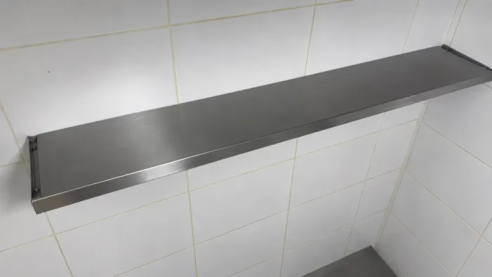 Prateleira em inox - 1,80 X 0,40