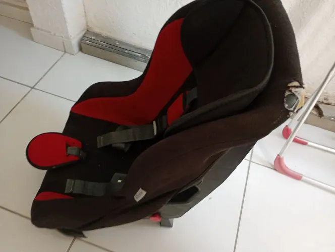 Cadeirinha de carro infantil