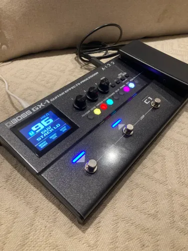 Pedaleira Boss Gx1
