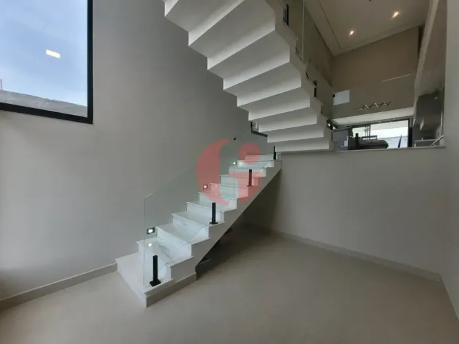 Casa venda no condomínio Terras Alpha com 5 quartos sendo 5 suítes - 330 m² de terreno - U