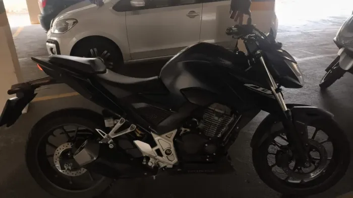 Cb 300F