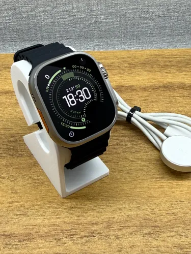 Apple Watch Ultra 2 49mm Natural Titanium Seminovo Bateria 100%