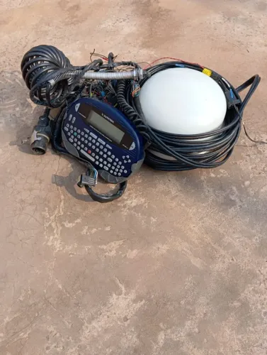  Vendo rastreador autotrac caminhoneiro satelital  ou troco em algo do meu enteresse 