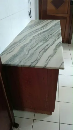 Balcão bonito e relíquia