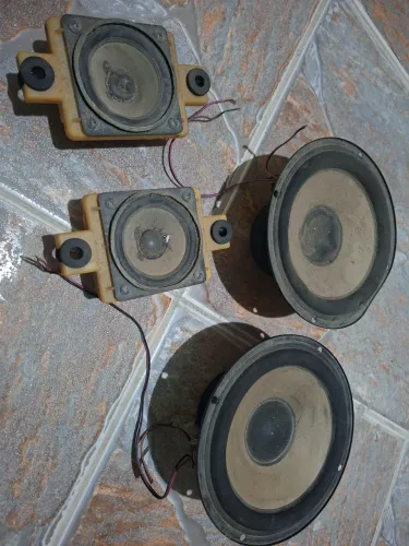 Vendo Alto Falantes