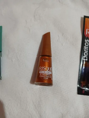 Comigo ninguém cobre esmalte risque