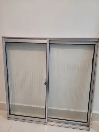 Janela 80x80