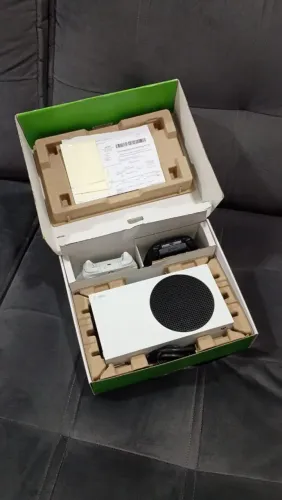 X BOX SERIE S SEMI-NOVO