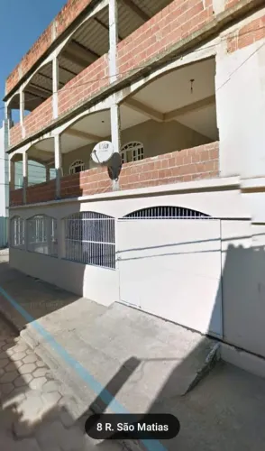 Prédio com 2 casas + 2 kitnets - esquina - direto com proprietário