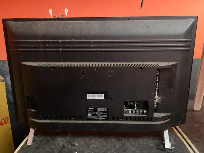Tv toshiba 32 smart (tela quebrada)