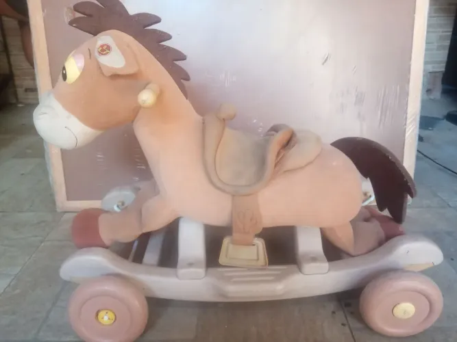 Cavalo de brinquedo Toy Story de