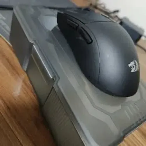 Mouse Gamer Redragon Neva Pro Preto Ultraleve 54g PAW3395
