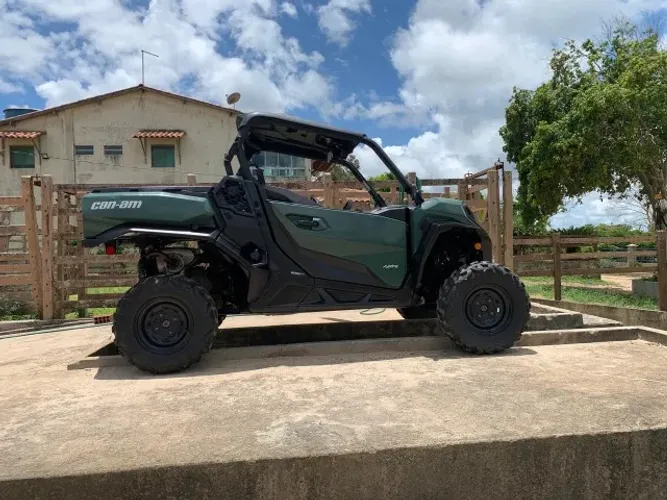 UTV Can Am commander DPS1000R 2022 exclusividade, potência e conservação impecável