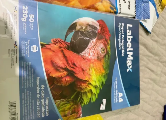 Vendo papéis