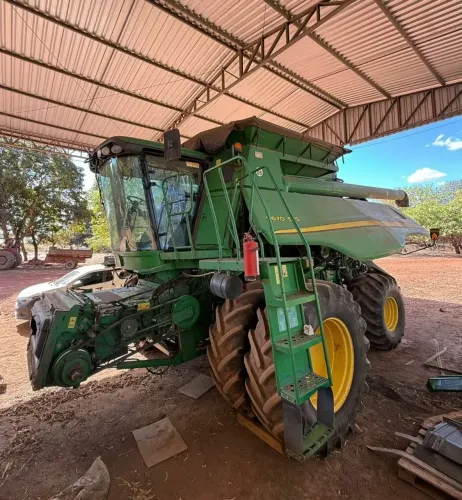COLHEITADEIRA JONH DEERE 2014
