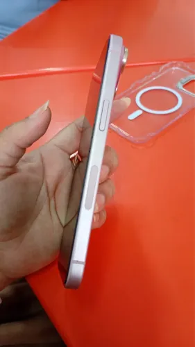 Vendo IPhone 15 seminovo