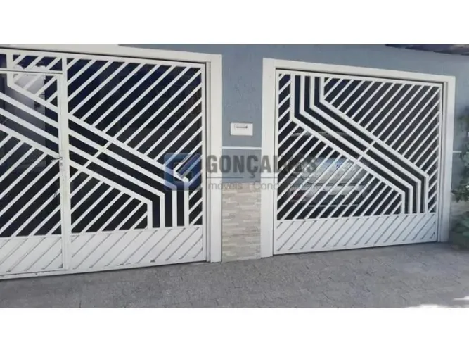 Casa à venda em Santo André, Santa Maria - 2 quartos, 1 suíte, 2 vagas e acabamento em por