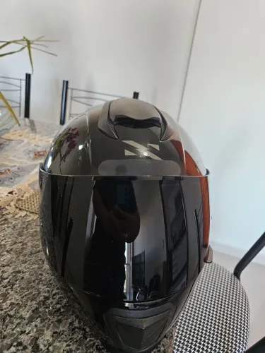 Capacete Norisk Razor Preto Brilho + Viseira Fumê e Spoiler