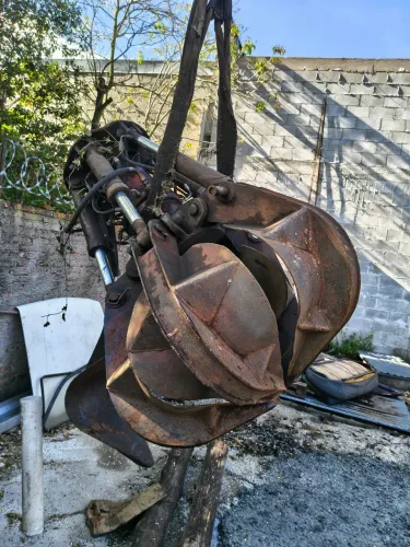 Garra sucateira, grua, unha, equipamento para reciclagem