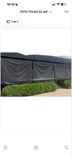 Toldo cortinas na cor preto