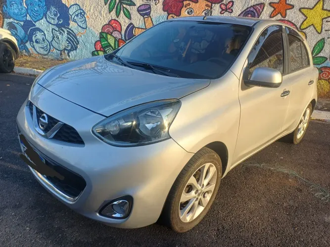 Nissan March SL 1.6 16V Flex Fuel 5P 2015
