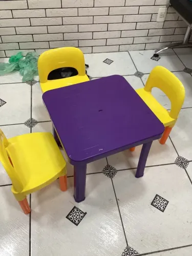 Mesa Infantil com 3 Cadeiras