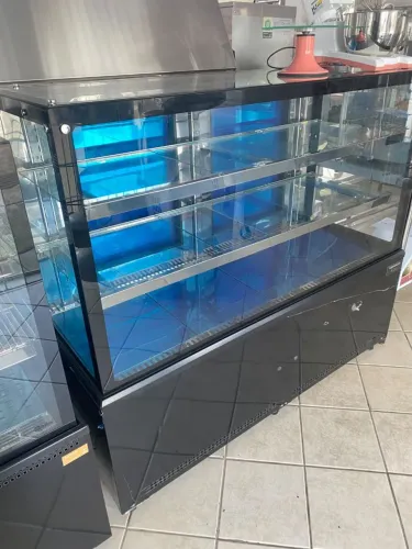 NZ. Vitrine refrigerada 1 metro VENÂNCIO
