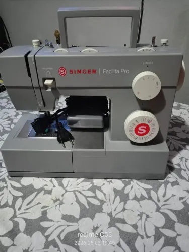 Máquina de costura SINGER