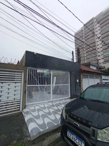 Casa com 3 quartos, Guilhermina, Praia Grande - R$ 600 mil, Cod: 16752