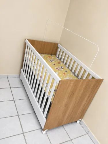 Berço com colchão doce sonhos
